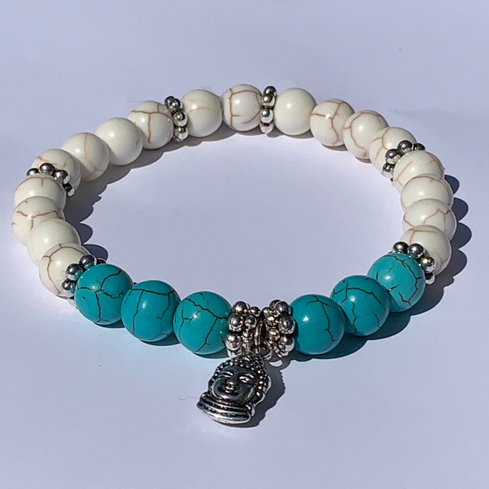 Turquoise and white turquoise beaded bracelet - Picture 3 of 3